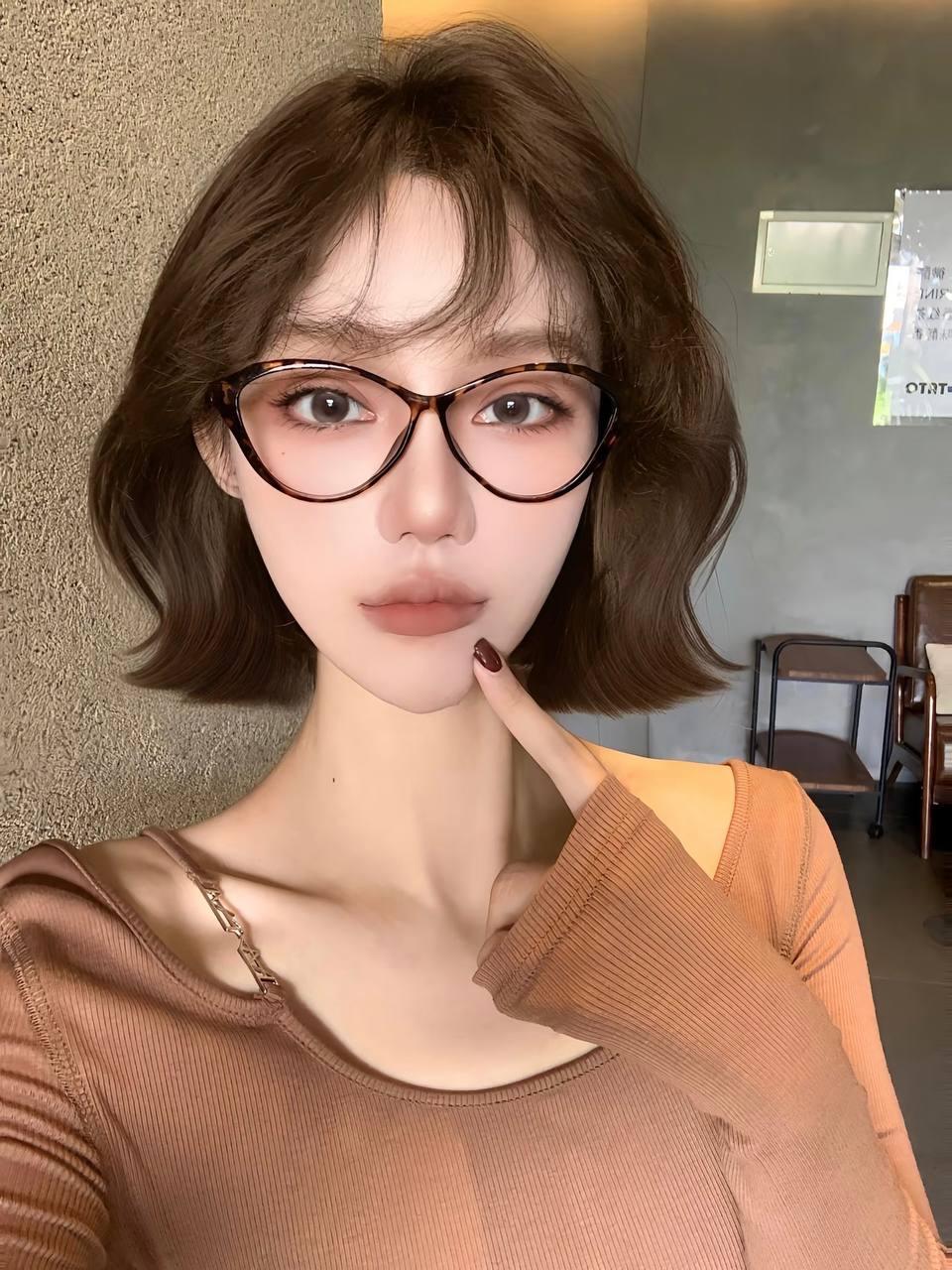 女生如何穿搭看起来时尚更有品味呢