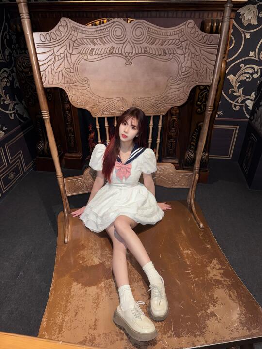 宝宝你是一个萌萌的小手办/•᷅‎‎•᷄\୭
