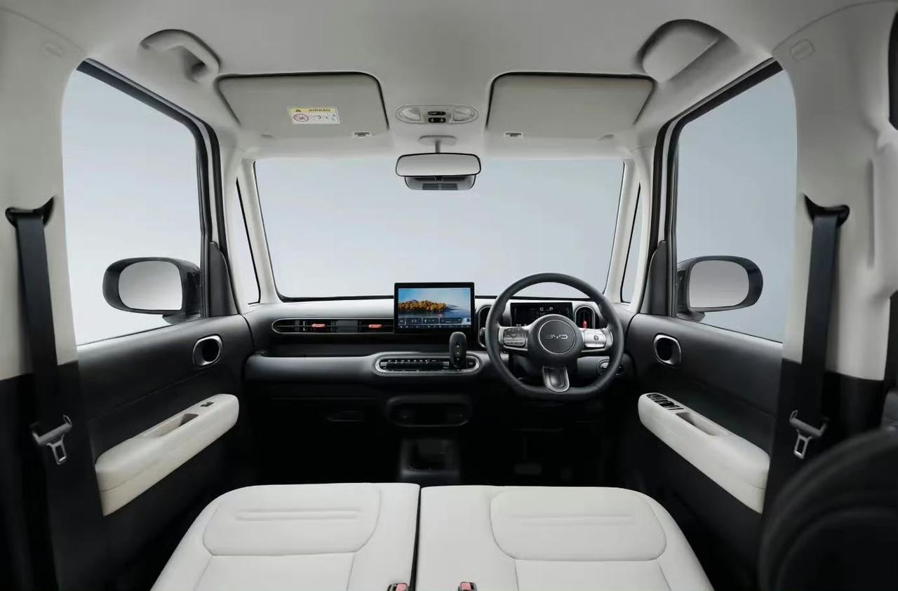 比亚迪海獭内饰官图首发，日本专供Kcar！这种小车，喜欢吗？[吃瓜群众]