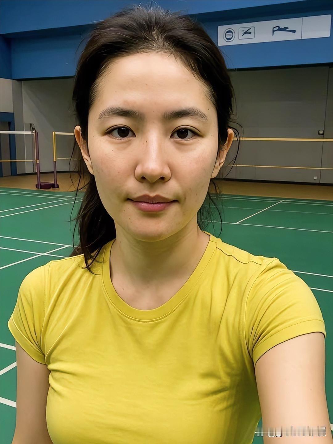 平民版刘亦菲，可惜眼里没光了。