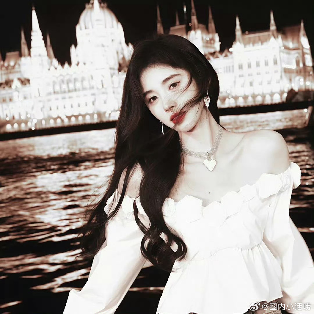 听说月鳞绮纪这次不能上的原因是鞠婧祎？是她跟前司丝芭的问题没理清。 