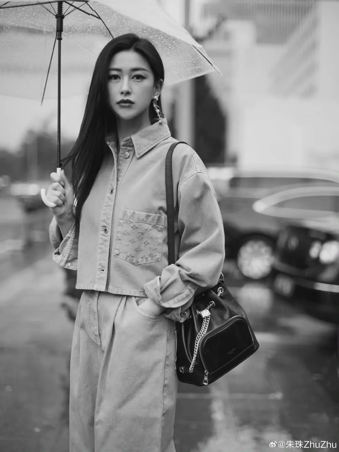 朱珠。