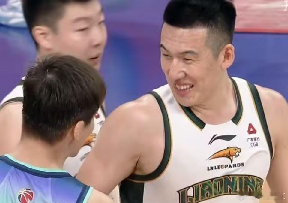 CBA常规赛继续开打，辽宁62-75不敌宁波男篮，此役是宁波队史历史首次击败辽宁