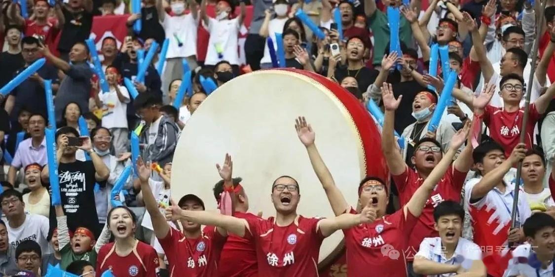 苏超联赛最让人震撼的是全民爱国情怀 如火如荼的苏超联赛从5月10日起至今已经一百