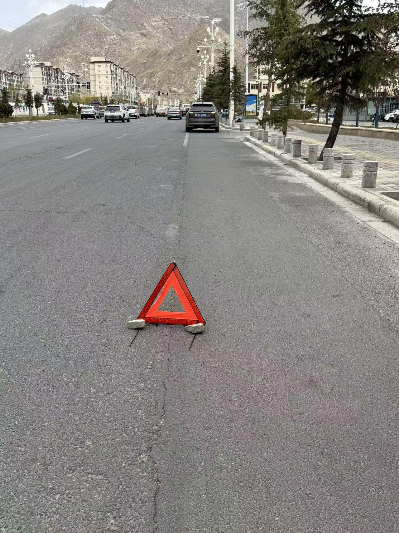 凯迪拉克，你可真是害人不浅啊！
凯迪拉克Xt5新款，刚提的新车，居然出现车辆刹车