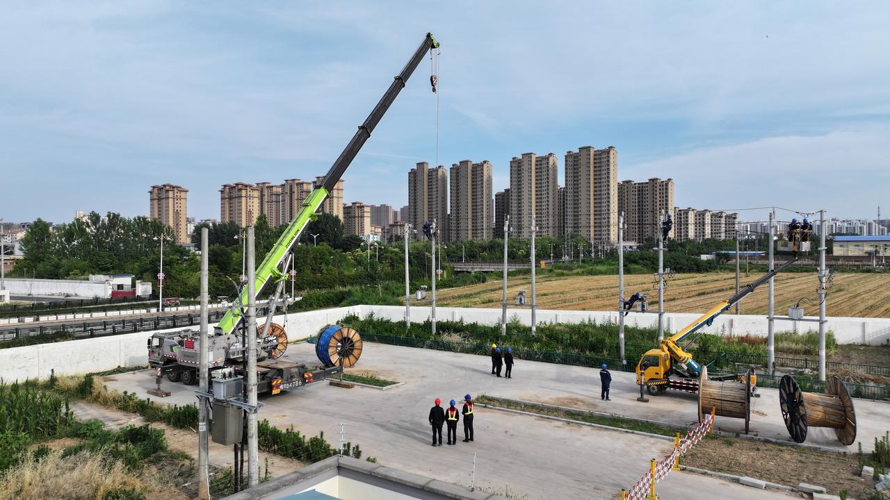 国网新乡供电公司成功举办2026年防汛暨迎峰度夏跨区协同支援综合应急演练

6月