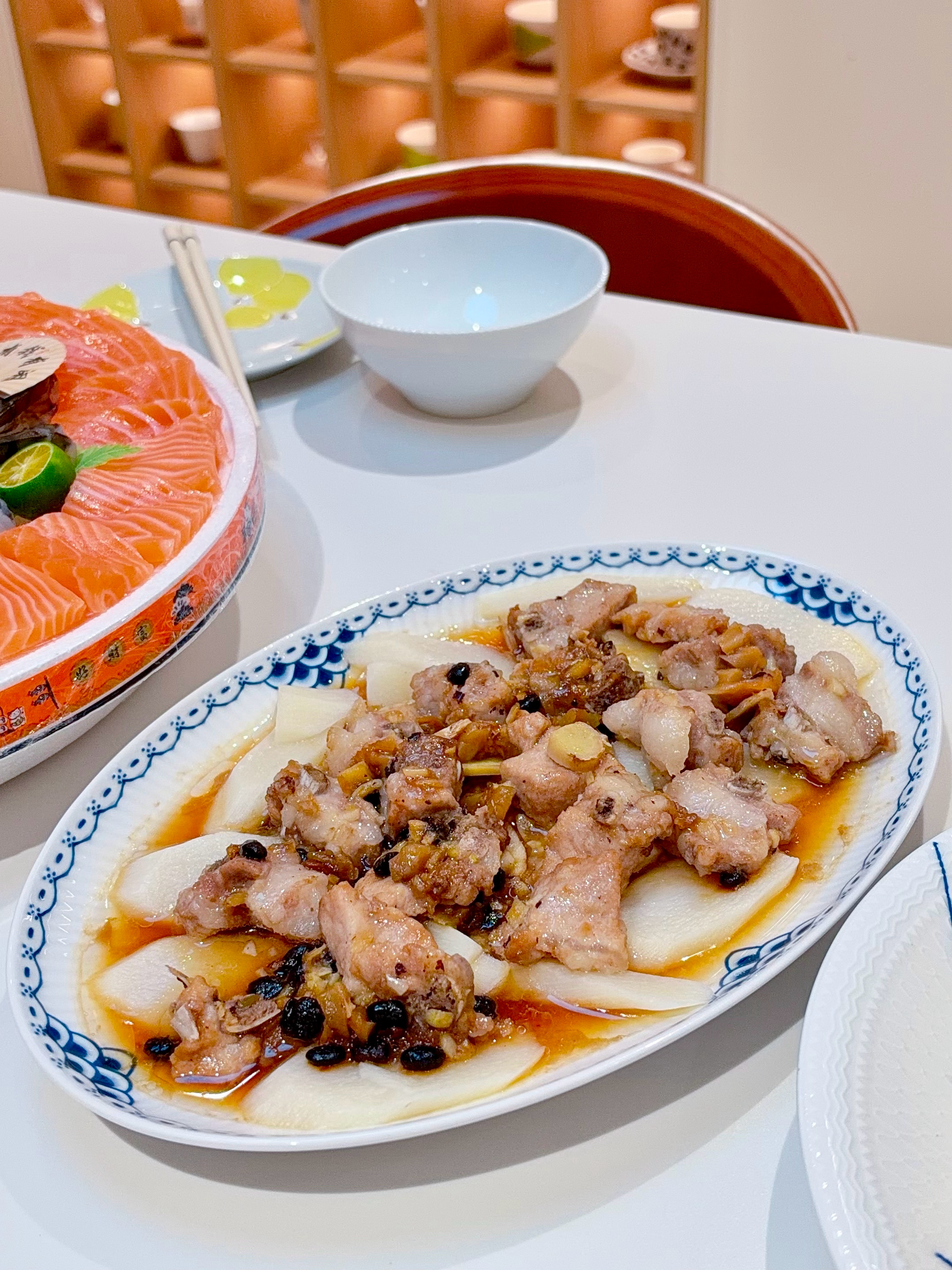 因为想吃虾（正确来说是想吃有人剥好的虾）但是冷冻的虾仁又不好吃，我就想到了可以点