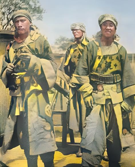 为什么毛主席那么敬重义和团？因为自东汉以后，中华民族在血性方面确实一代不如一代，