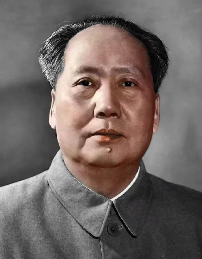 毛主席的一张标准照 ，致敬伟人[赞][赞][赞] ​​​