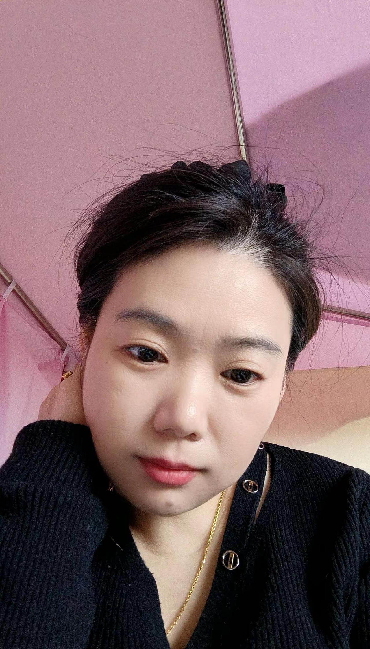 见面？可以，先买台车，不然见面不方便，再买个房，写我的名字，不能天天在外面开房，