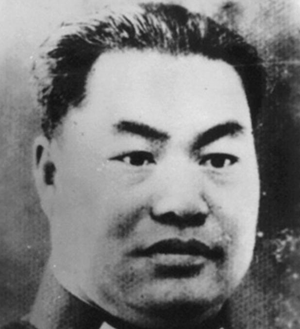 1944年，几个刺刀同时刺进了79军军长王甲本的腹部，这位打了半辈子仗的将军，就