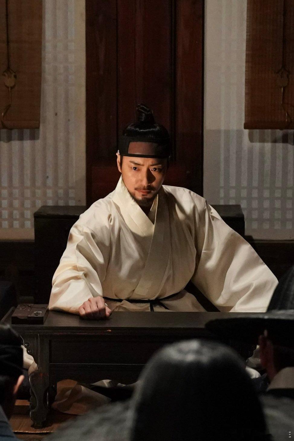 哇塞哇塞！！！！！！！！李浚赫《与王同住的男人》剧照公开