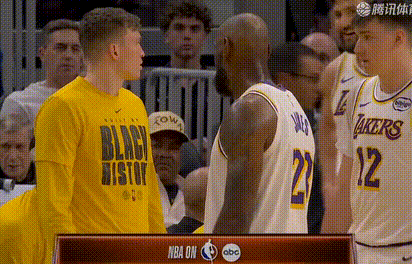 老克听前辈说话湖人vs勇士