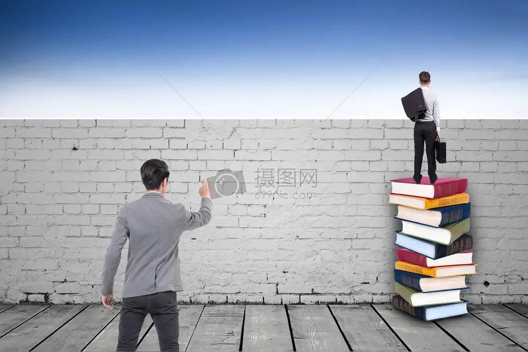 “博览群书，其意义远不止于展现个人的学识广博。它更像是一场探索之旅，让我们在字里