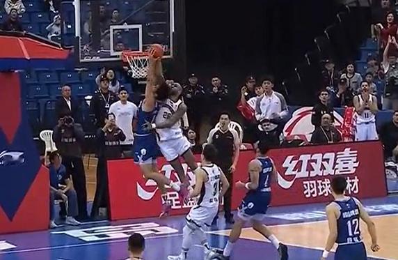 莫兰德大帽张扬，辽宁77-77青岛进入加时大战
北京时间4月10日，辽宁与青岛的