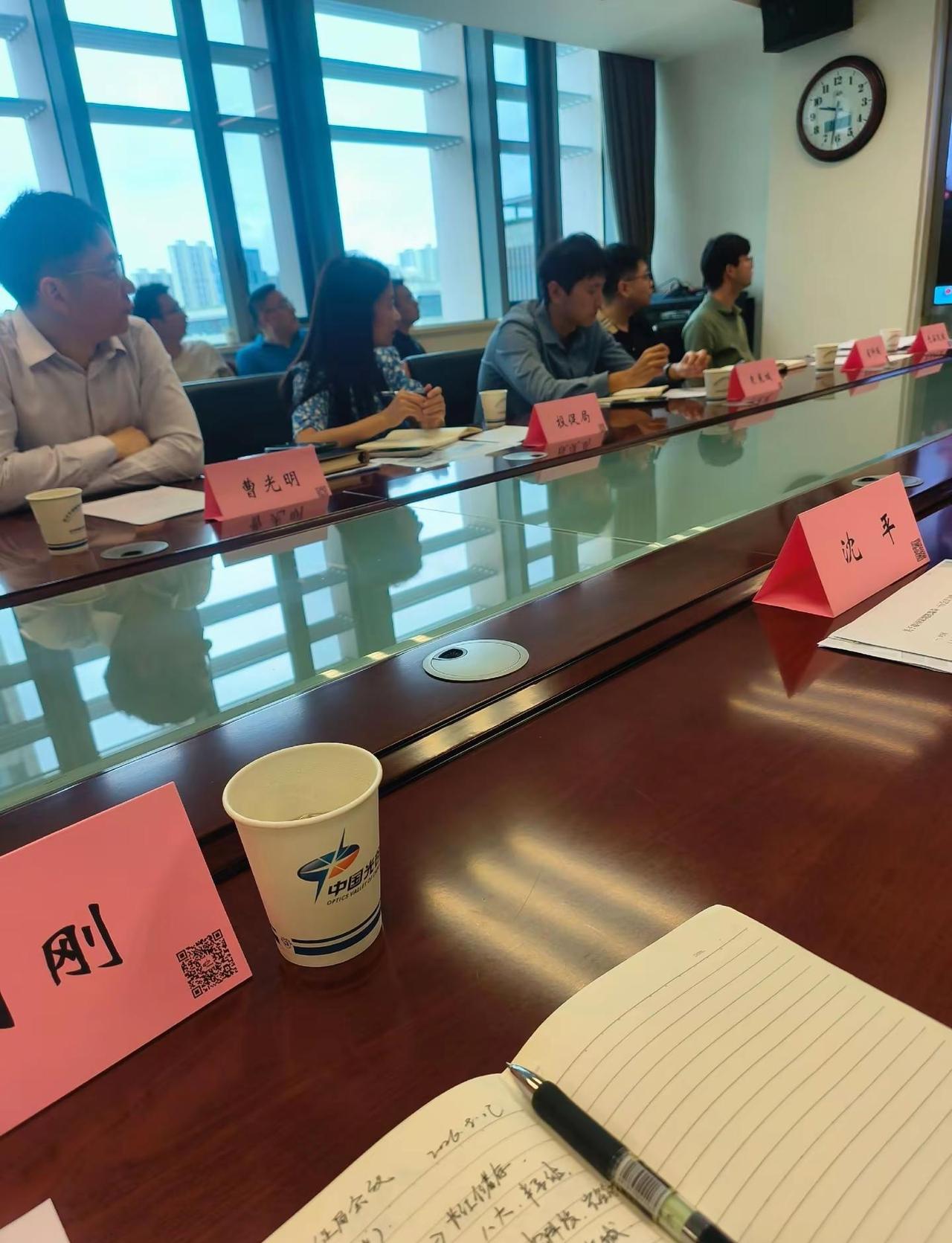 感谢光谷领导为公司新扩产地选址，也了解光谷依靠医疗生物，半导体芯片，AI服务，显
