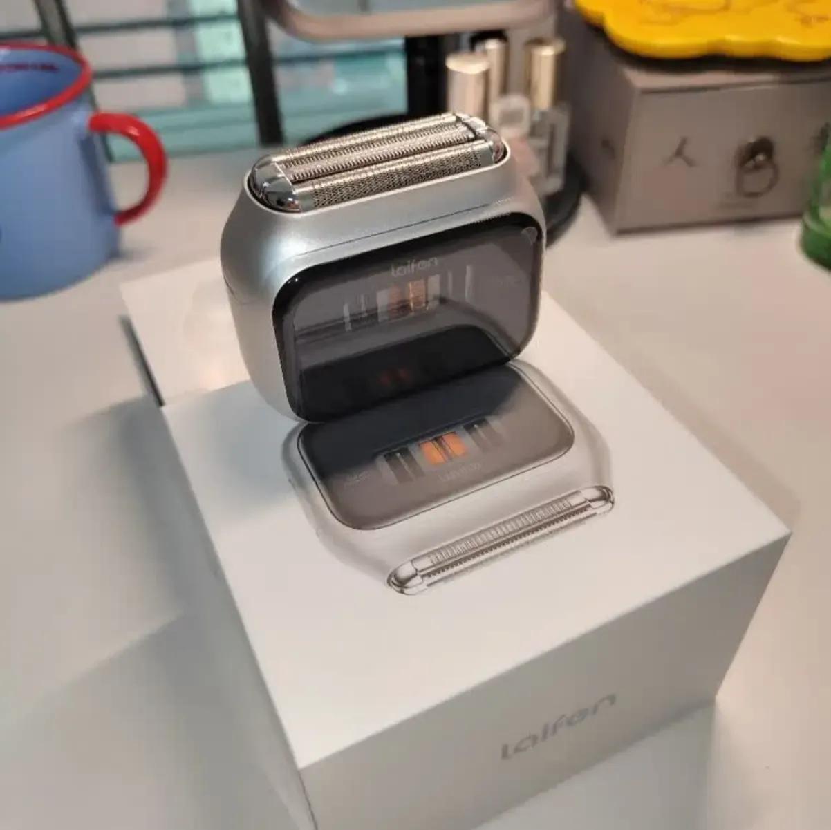 各大剃须刀品牌真的应该找我推广。松下、飞利浦、博朗、米家、奔腾……前前后后换过8