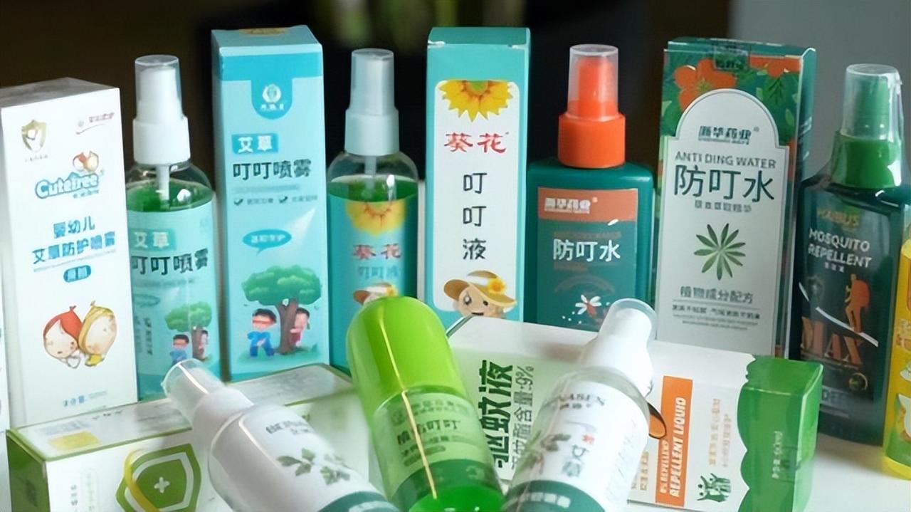 大家还记得那句广告歌吗？“洗呀洗呀洗澡澡，宝宝金水少不了……”小时候听着这歌长大