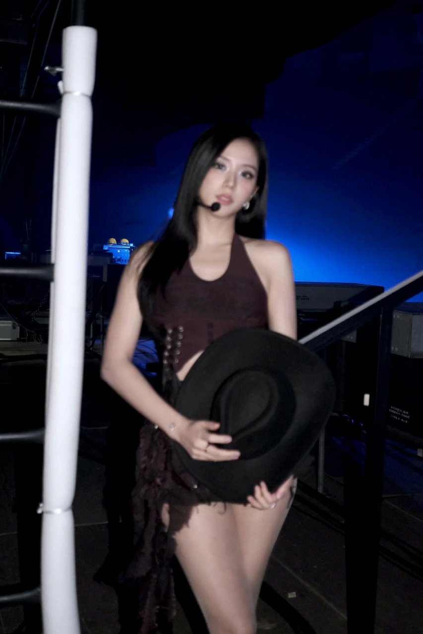 金智秀久违的deadline 金智秀巡演收官晒照 金智秀久违的 DEADLINE