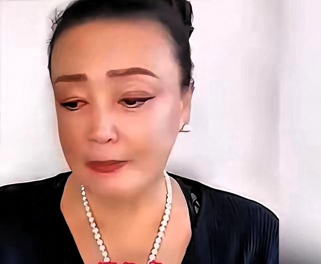 张兰这次是真的硬气到底，直接把汪小菲在台湾买房的路彻底堵死，明眼人都看得出来，这