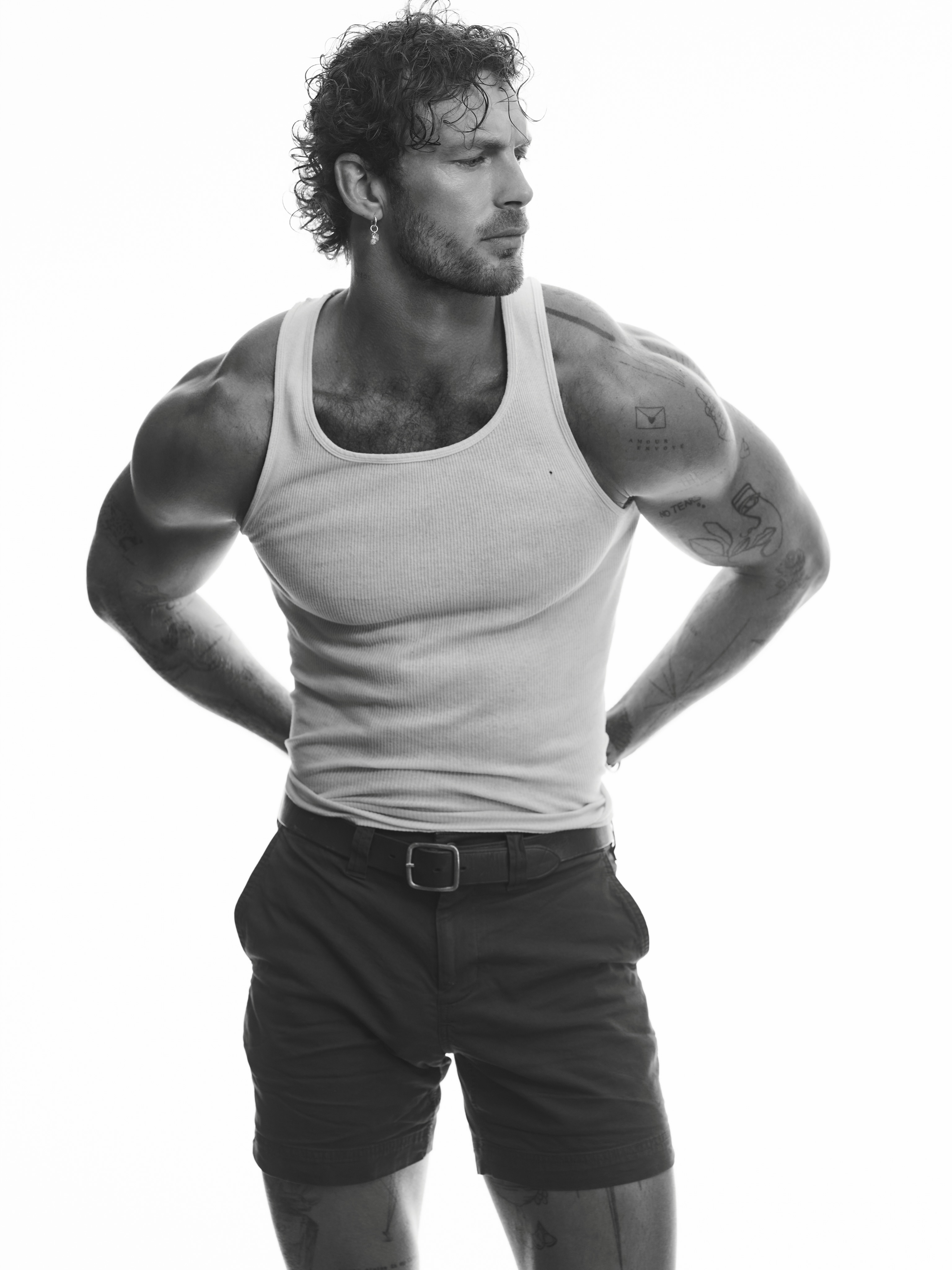 摄影师Erez Sabag为Christian Hogue拍摄一组新写真 