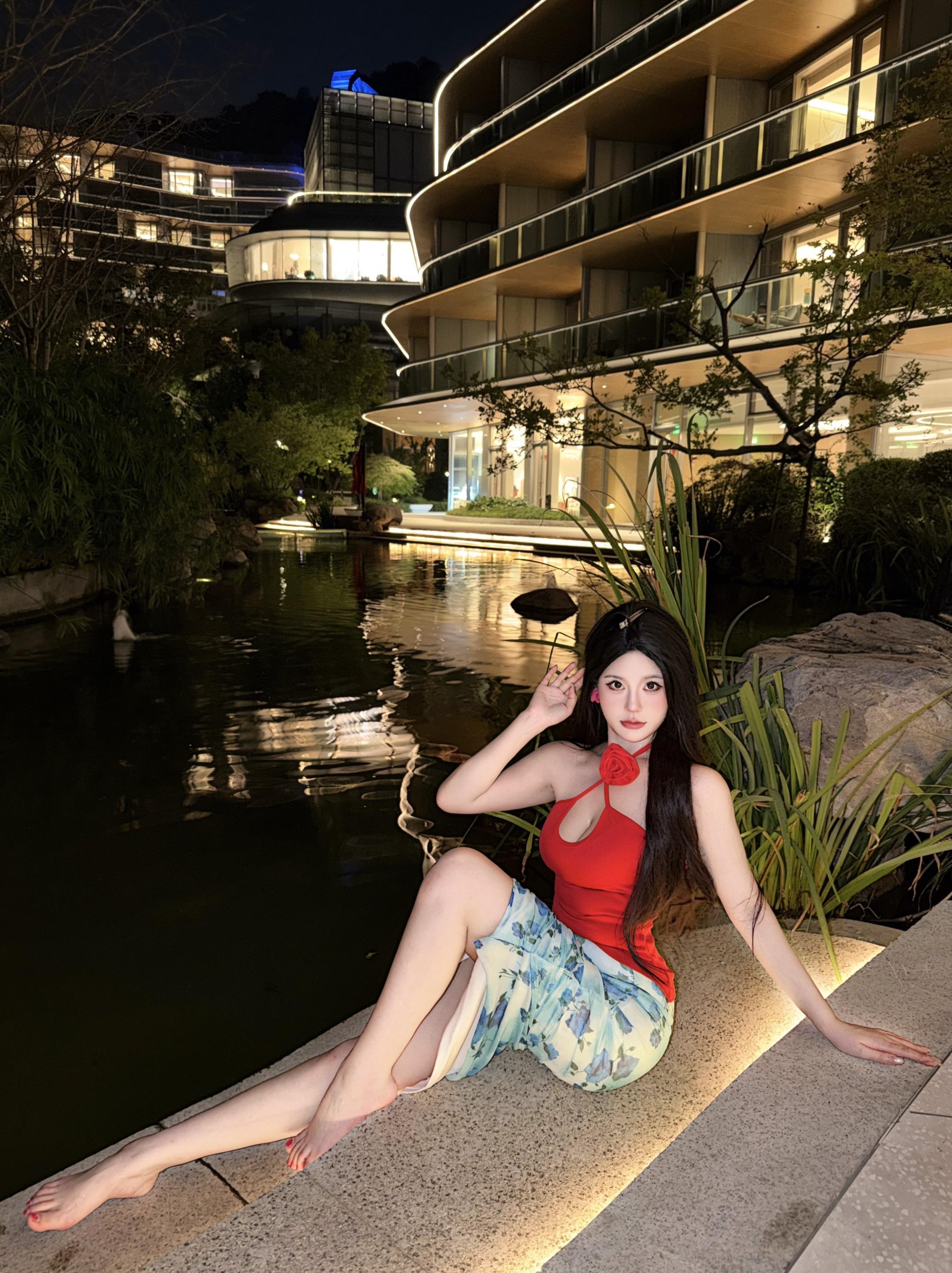 女人就像一条蛇 选对了缠死你 选错了毒死你