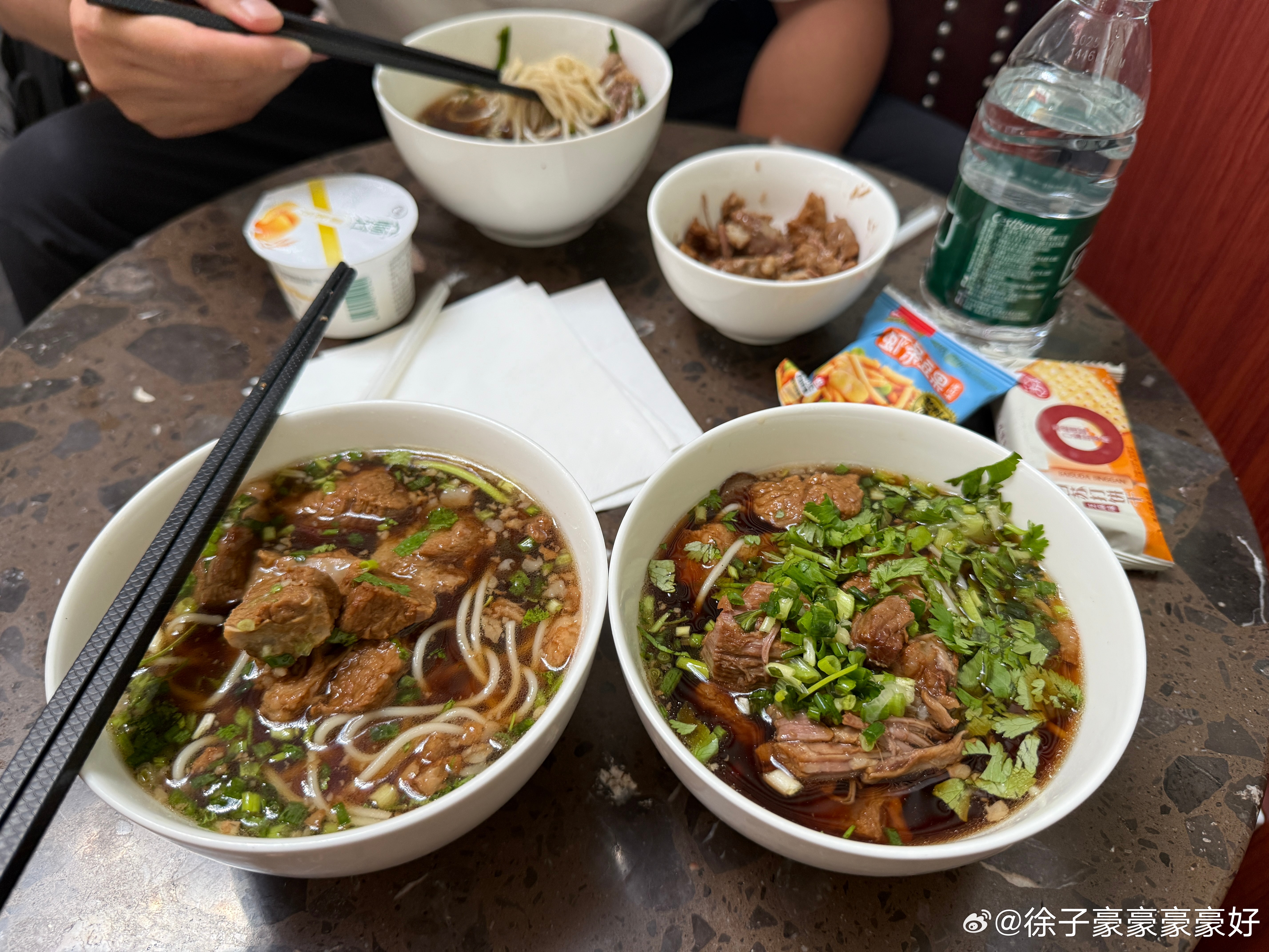 吃饱喝足，飞～ ​​​