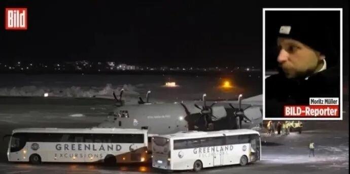 马克龙15日对法国军队发表新年致辞时说，首批法国士兵已抵达格陵兰岛。
法新社称，