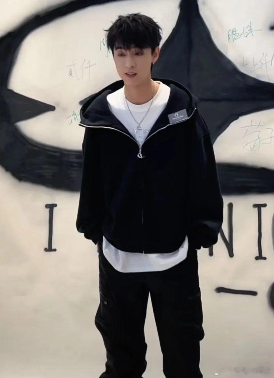 #原来秦霄贤早期就澄清过了#一直以来女方都没有指名道姓吧！！突然发现这个点#秦霄
