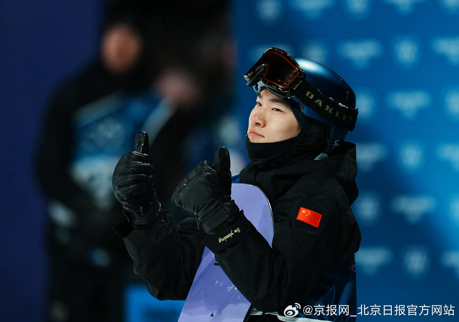 #苏翊鸣将再次登场#【冬奥会2月15日看点 | #中国钢架雪车队冲击奖牌#】当地