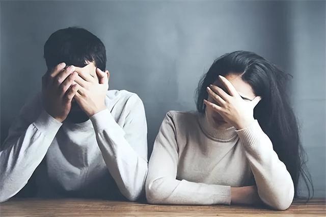 男性有两个非常基础的本能：解决问题和参与竞争。

男性解决问题的本能让他们认为他