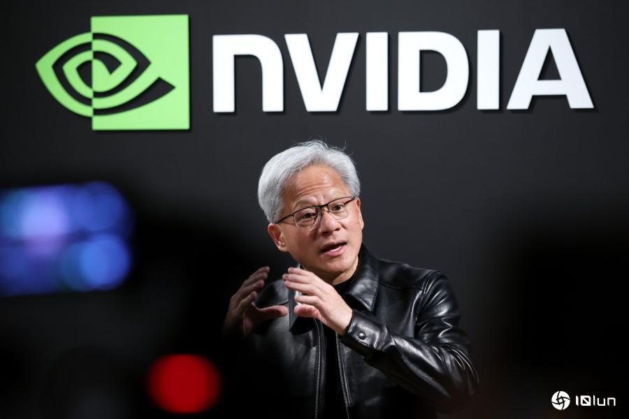Nvidia CEO黄仁勋称AGI已经出现——里程碑‘毫无意义’
 一些人工智能