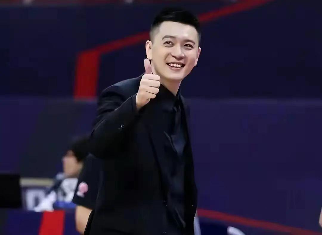 群雄逐鹿，CBA新赛季20支球队将分为4大阵营：
一、争冠阵营：
1、辽宁本钢男