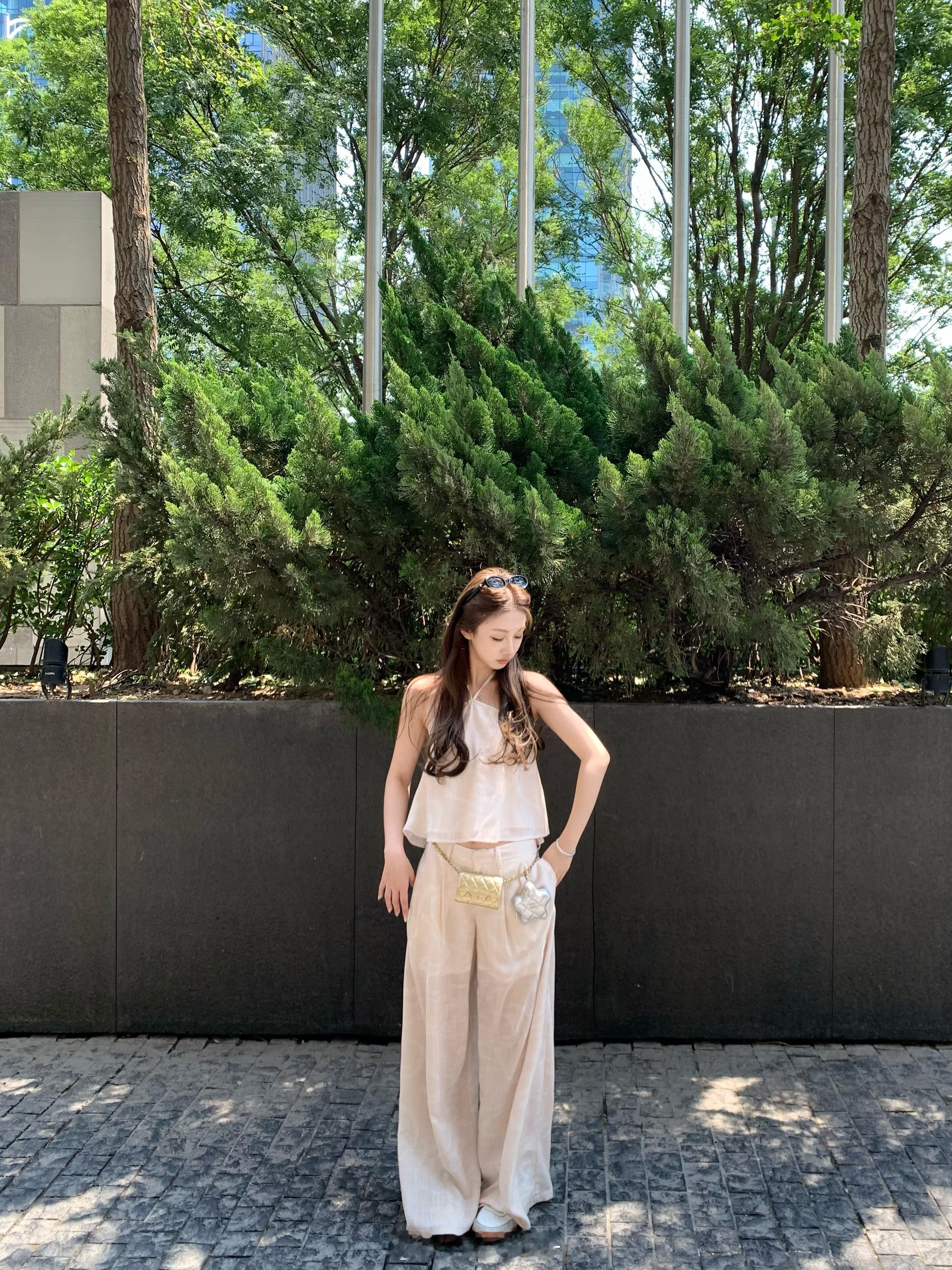 🩰💐这个夏天真的逃不过套装的手掌心了！一整个梦幻＋浪漫氛围感拿捏～zp抓3️