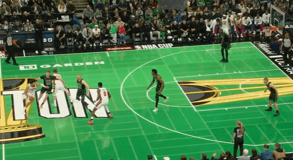 活塞观察：凯德-坎宁安对阵凯尔特人42+8+5图1持球大核、强力顺下终结者、侧翼