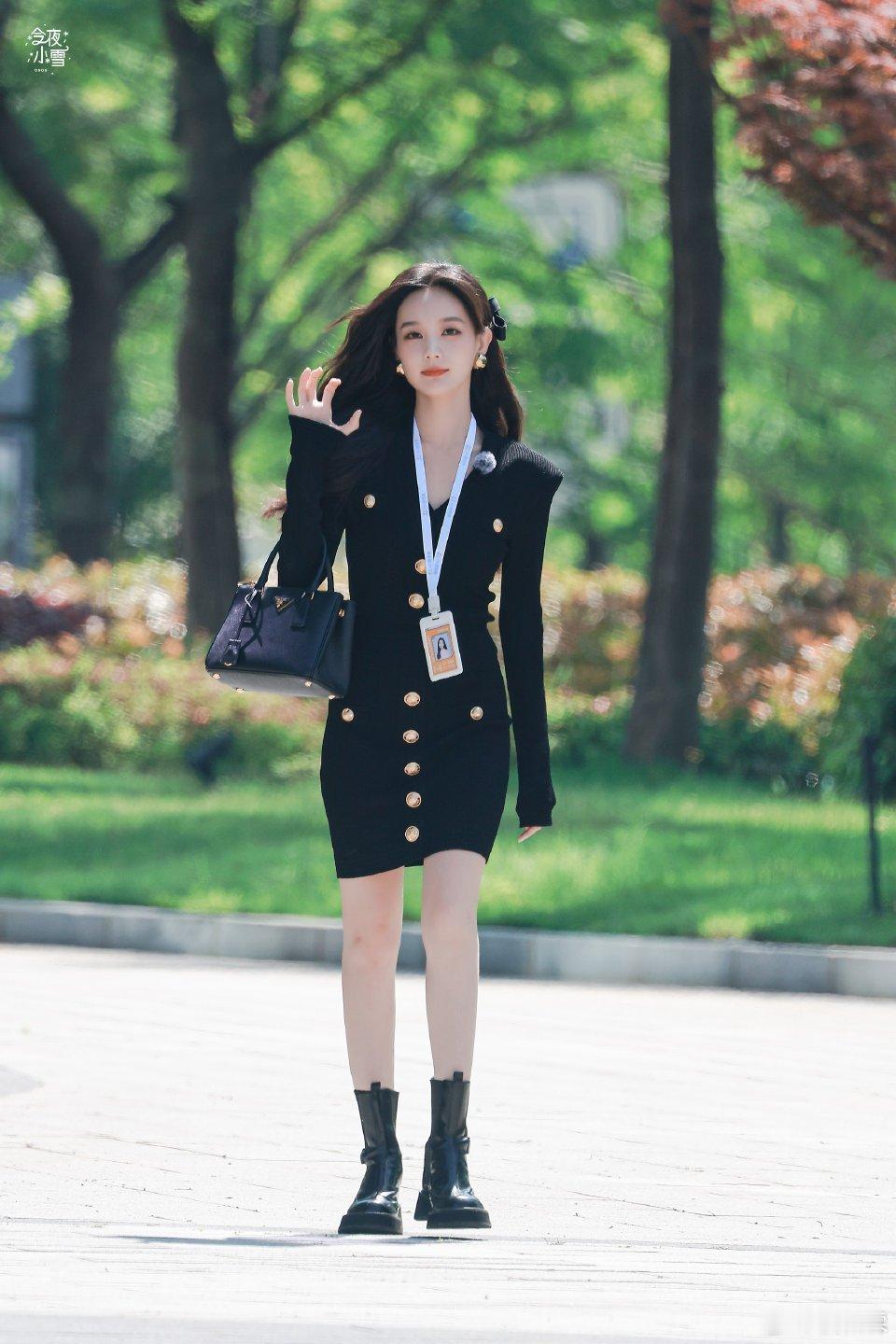 没人夸李一桐的身材吗？ ​​​