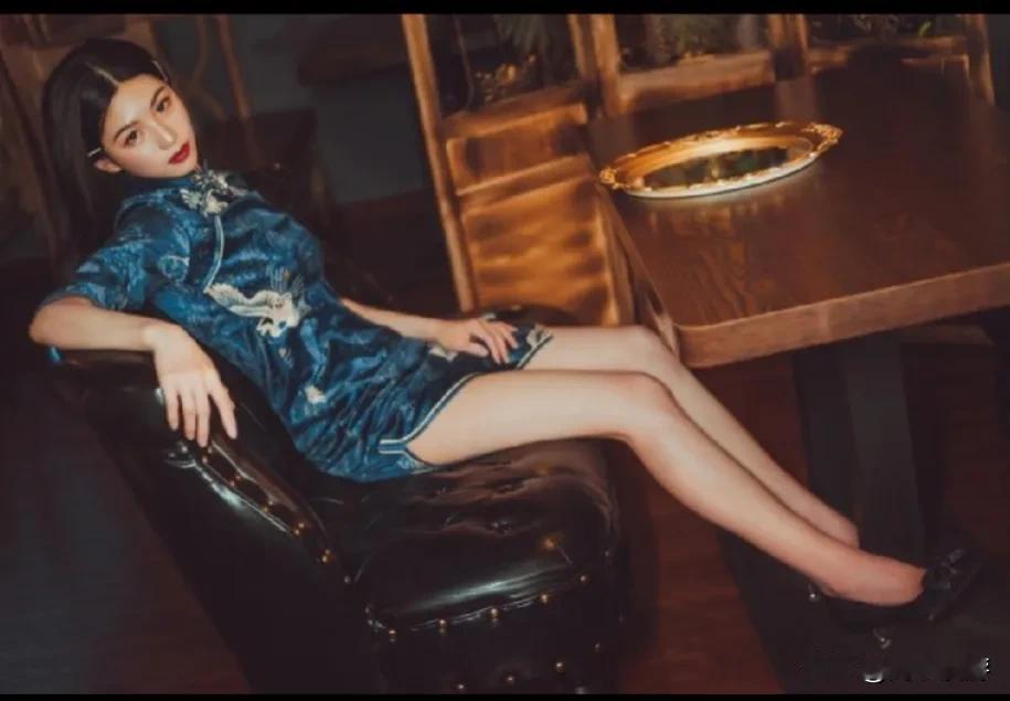 三个例子告诉你。中老年女人如何找男伴
1、57岁女
57岁女，中等个子，不丑也不