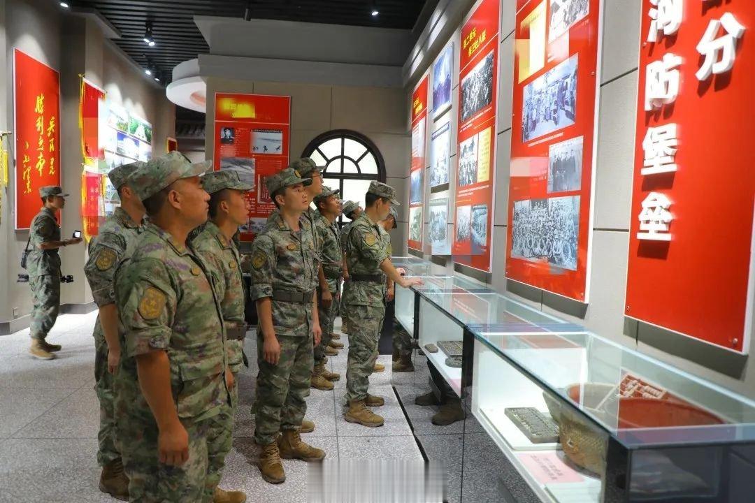 #铸剑中原[超话]##早安军营##原原说早晚安# “唯有苦练打赢本领，保护好祖国