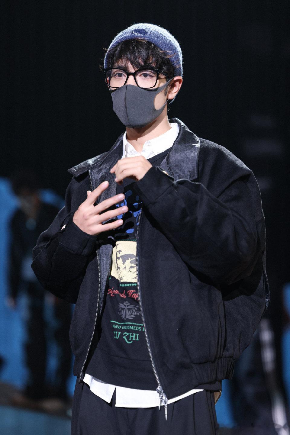 明星跨年出图男星状态，你Pick谁？肖战 檀健次 华晨宇 杨洋 邓为 张凌赫 王