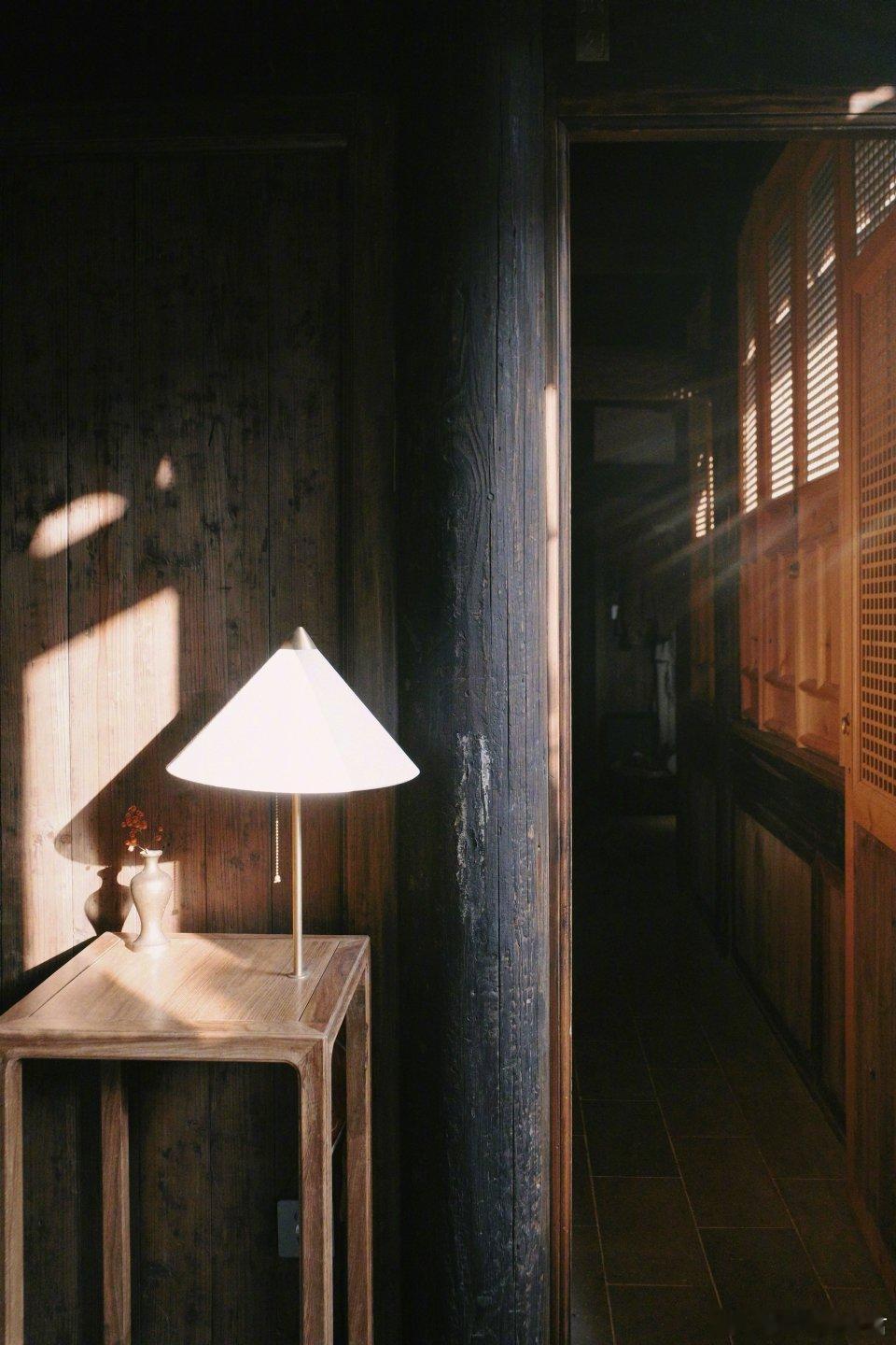  中国古建令人惊叹1两黄金竟能贴满3套3室1厅 榫卯合一藏智慧，鎏金工艺显底蕴，