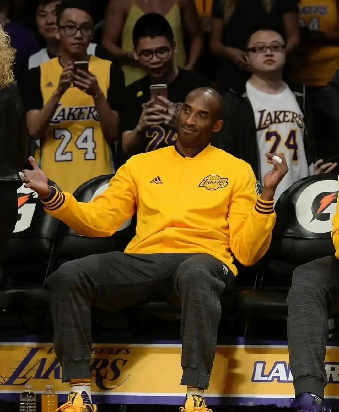 发光的东西不一定是星星 也可能是你！早安～科比KobeBryant只关于科比