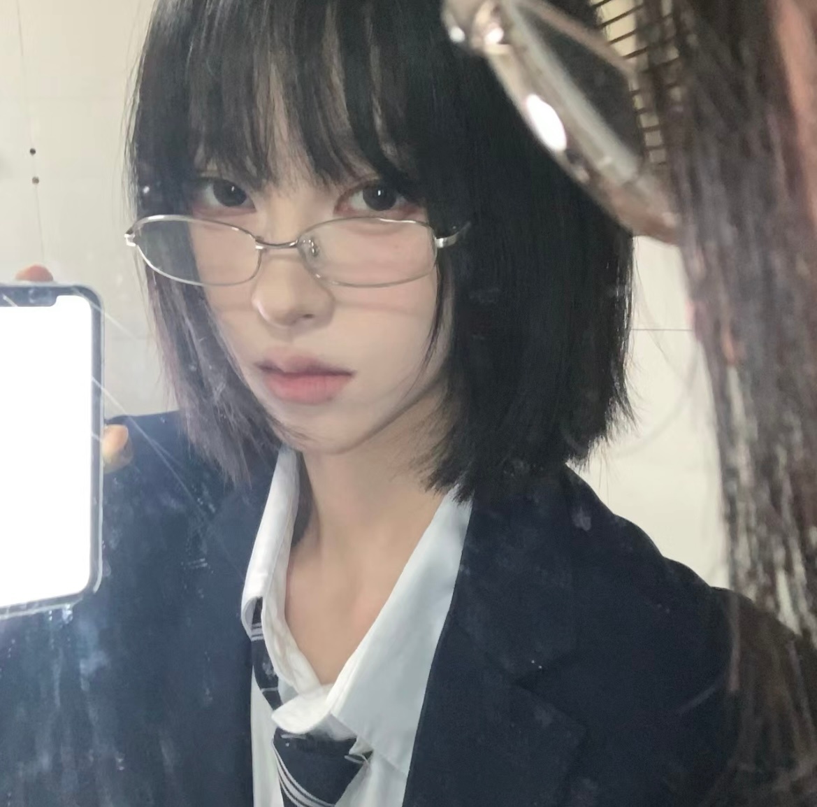 “生活是个动词  怎么灿烂  怎么闪” ​​​