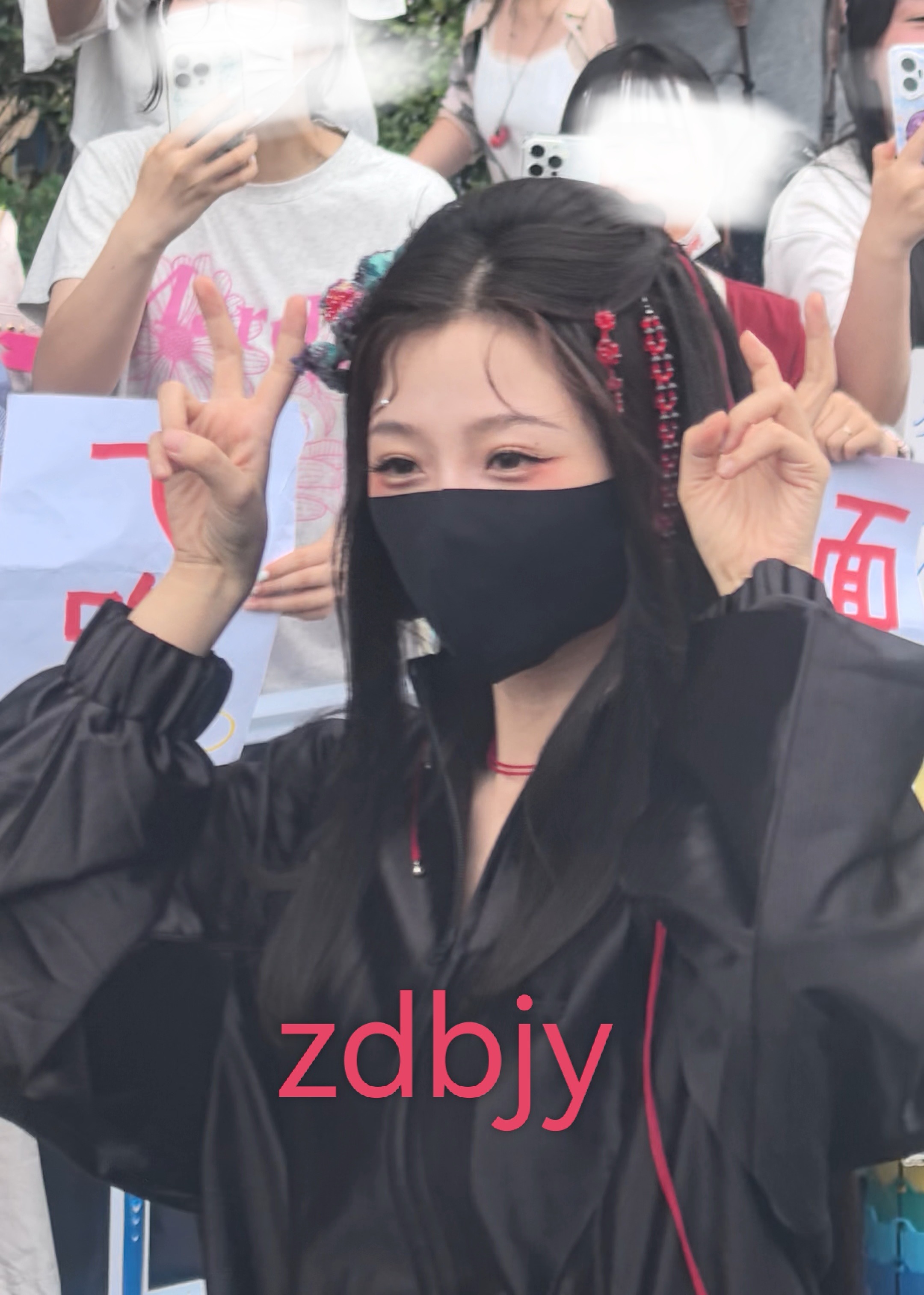 碰到这种妖怪我十条命都不够给的虞书欣何盼