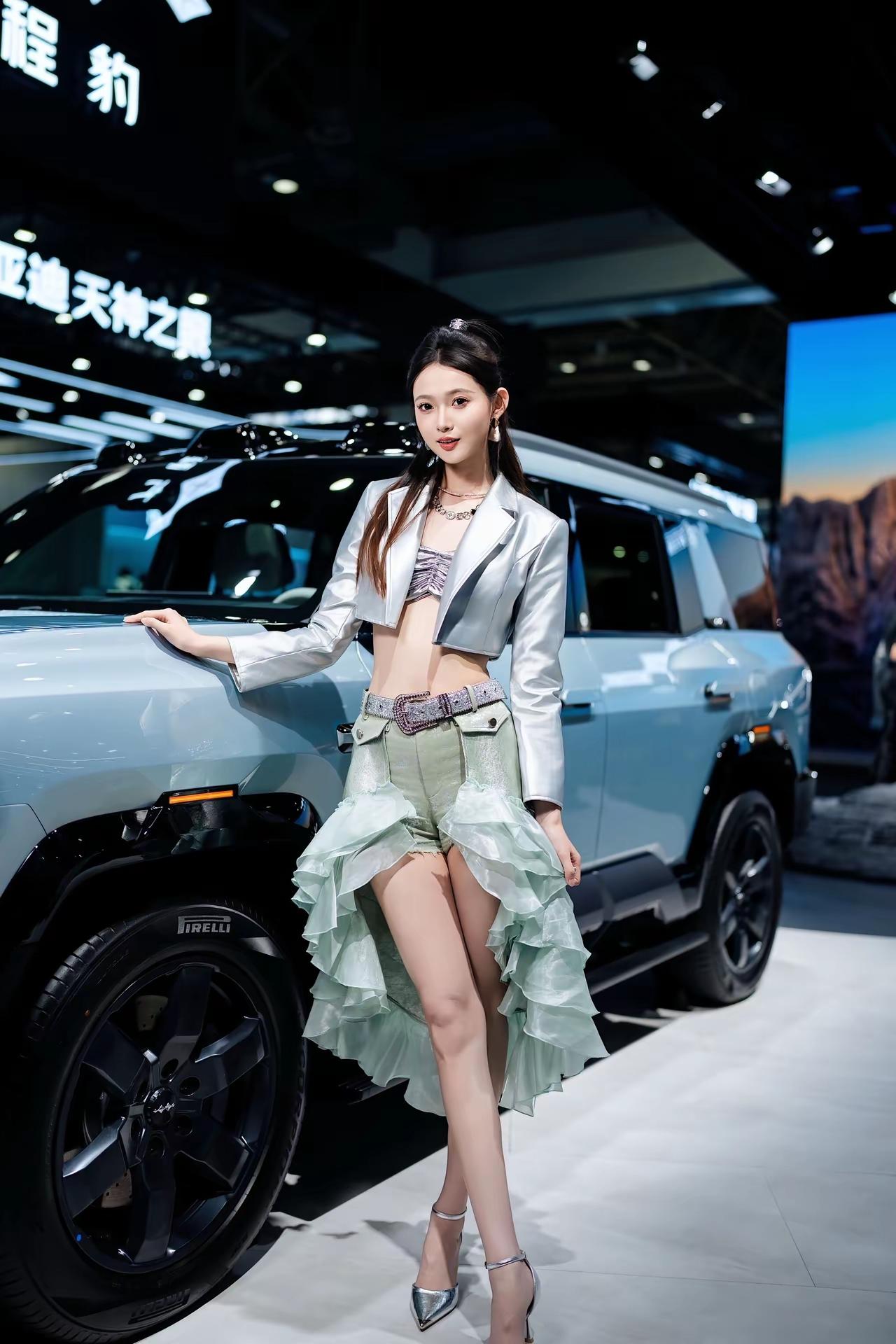 车模小姐姐