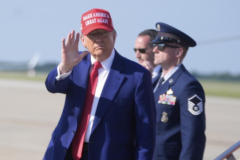 美国赢了，以色列赢了，伊朗也赢了，那到底是谁输了？仔细一琢磨，真正输得底裤都不剩