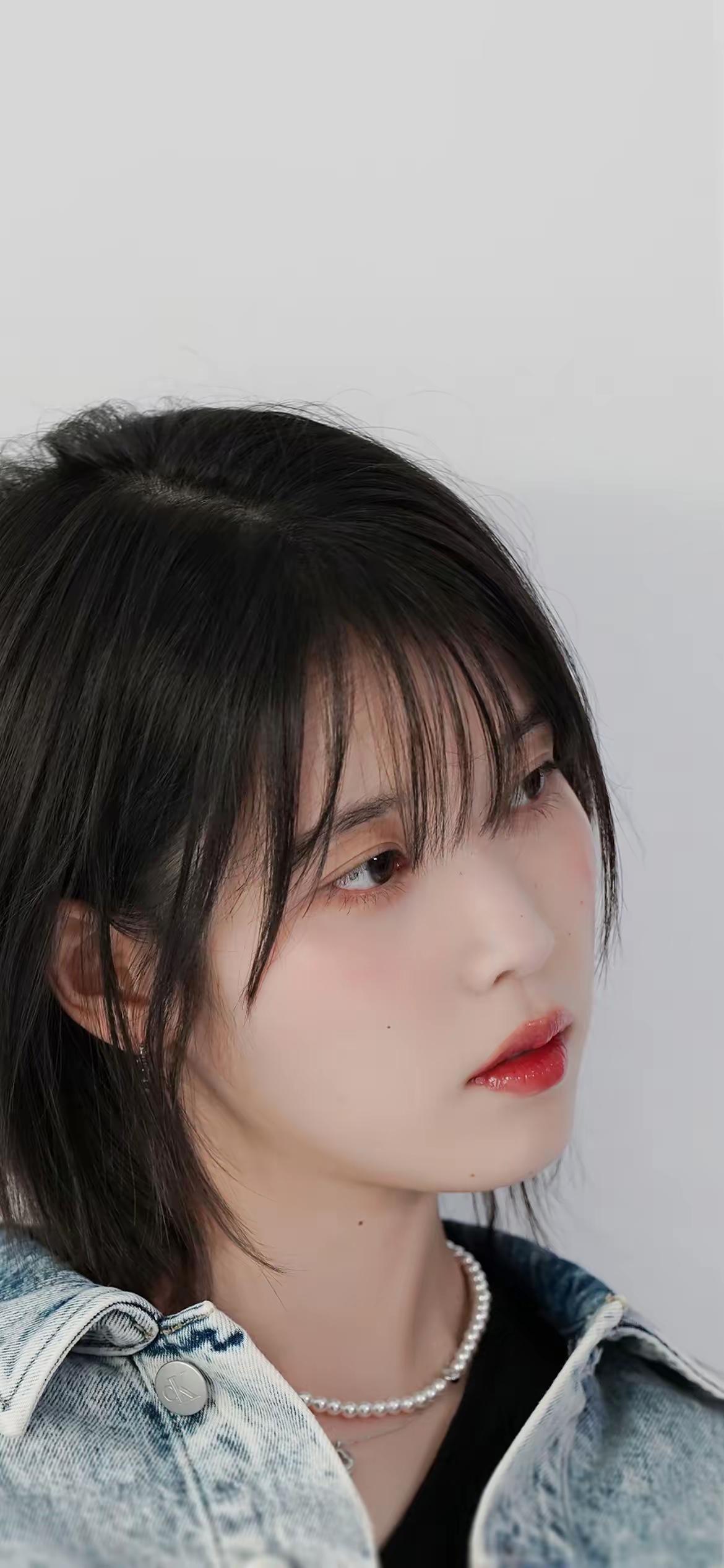 共享美人靓照IU李知恩的绝美写真集，真的是多才多艺，不仅仅是靠脸蛋，更是靠才华吃