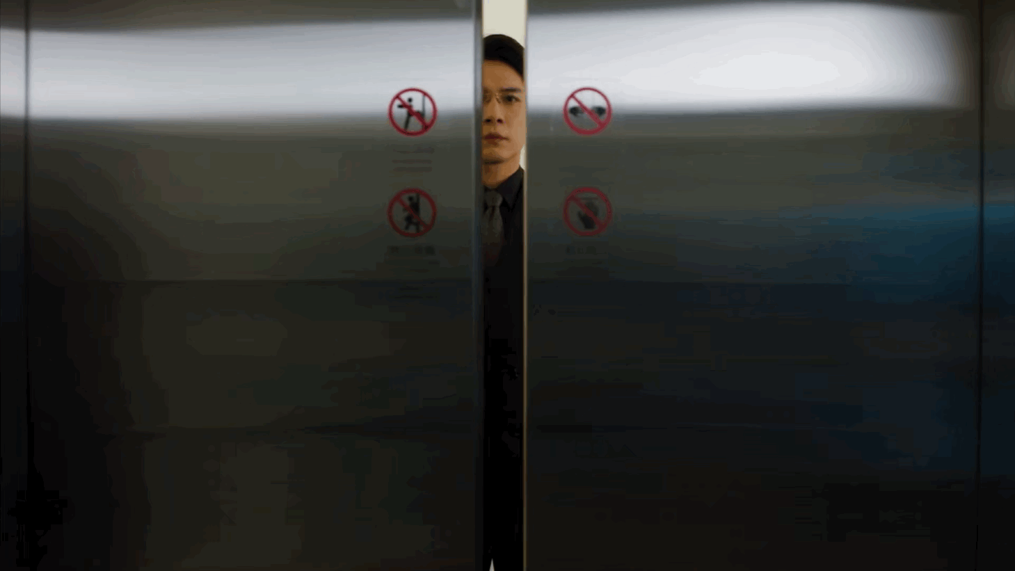 韩东君节后第一天帅我一大跳假期余额清零还好有韩东君！李律登场帅得猝不及防，有这样