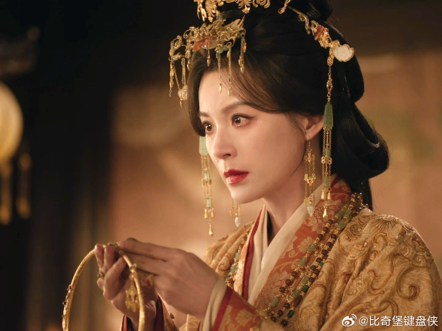 嫁金钗毛林林演技毛林林嫁金钗演技赏味期嫁金钗 周芙不是不爱，是爱得太危险。毛林林