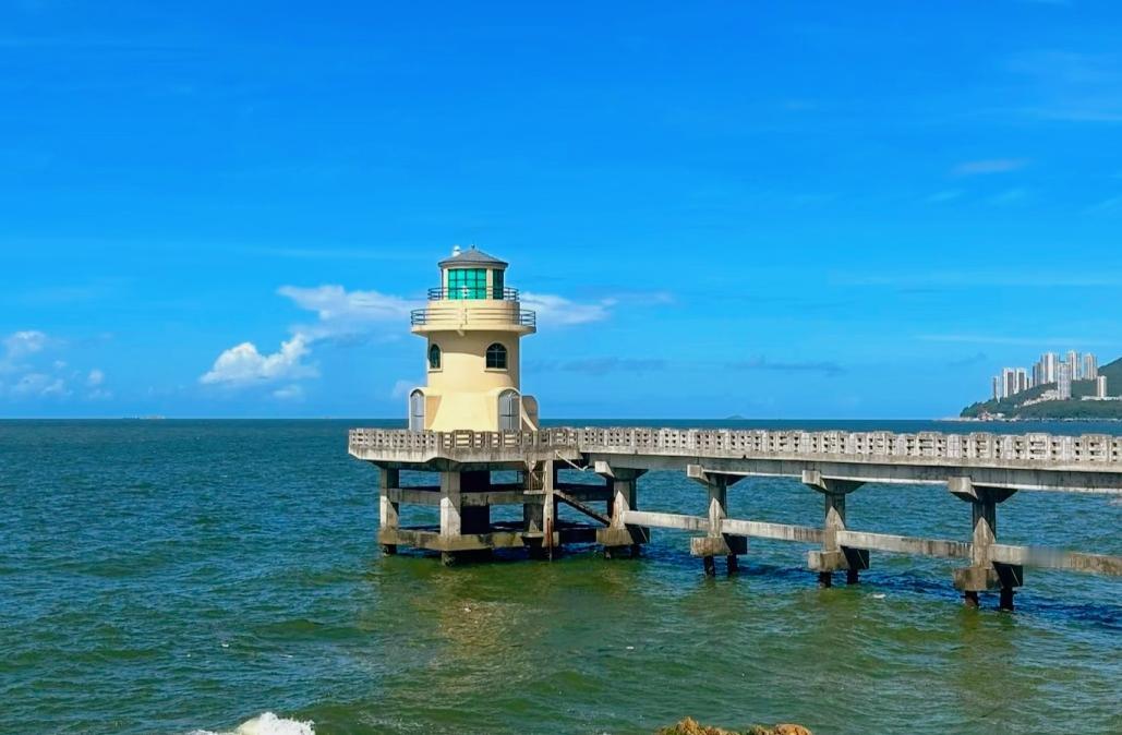 2026年，挣钱是最硬的本事。

有钱未必样样顺，但没钱真的步步难坎。

那天想