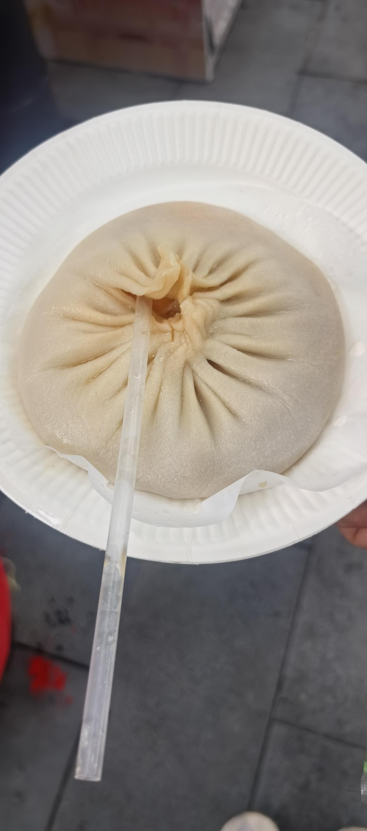 有多少人到上海城隍庙吃过蟹粉灌汤包的，大家感觉怎么样？
在10年前，我在城隍庙九